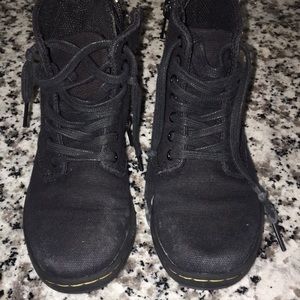 Toddler 11 canvas Dr Martens